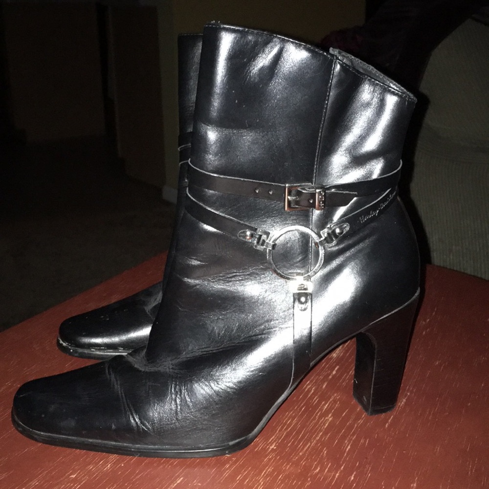 Harley Davidson black leather strap booties EUC